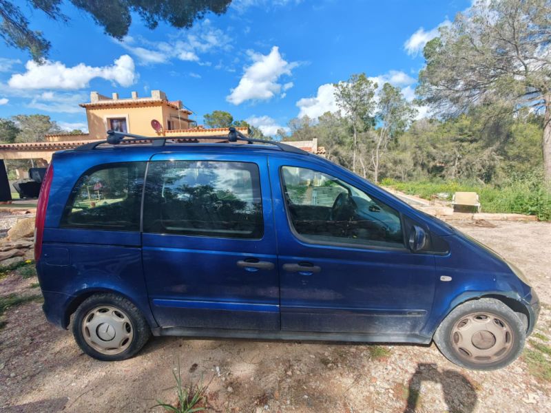 Mercedes Benz Vaneo diésel, 08/2004, 91 CV, ITV hasta 09.12.26, azul, enganche de remolque - 990 € negociable