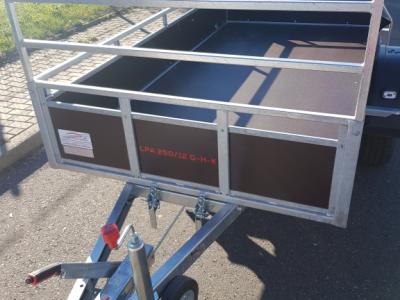 Mercedes Benz Vaneo Diesel, 08/2004, 91 hp, TÜV valid until 09.12.26, blue, tow hitch & car trailer