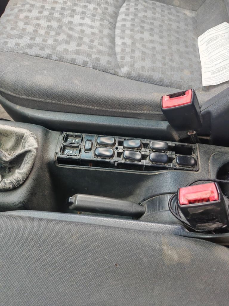 Mercedes Benz Vaneo Diesel, 08/2004, 91 hp, TÜV valid until 09.12.26, blue, tow hitch & car trailer