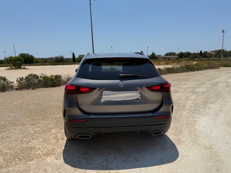 Mercedes GLA 220