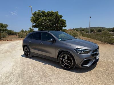 Mercedes GLA 220