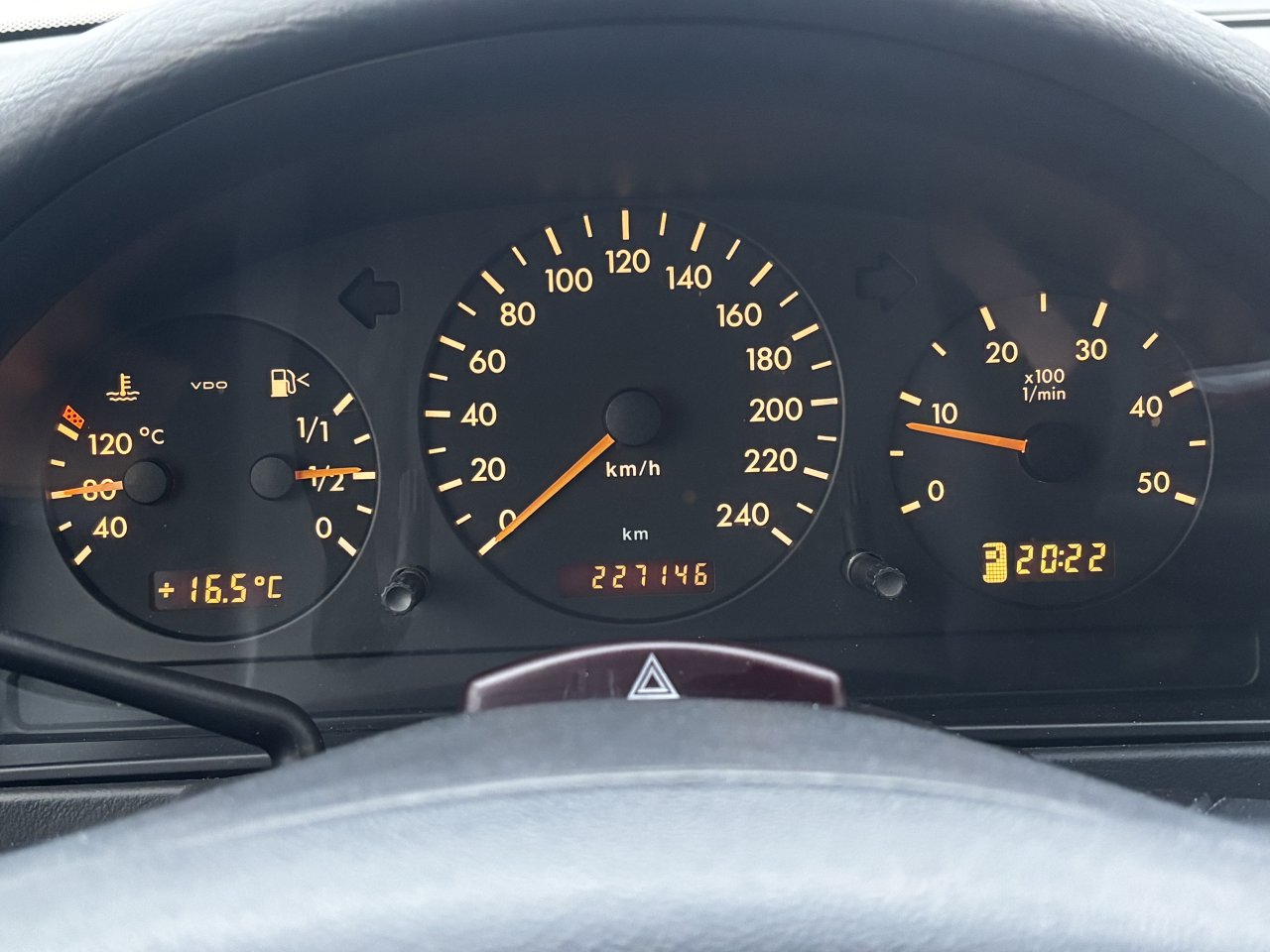 Mercedes ML 270 CDi, ITV 04/27 , Orig. AHK - abnehmbar
