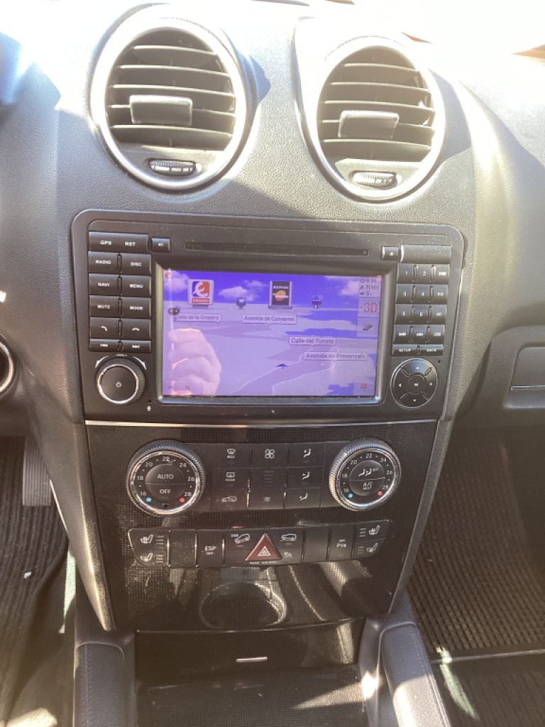 Mercedes ML 320 CDI - full equipment without tow hitch!