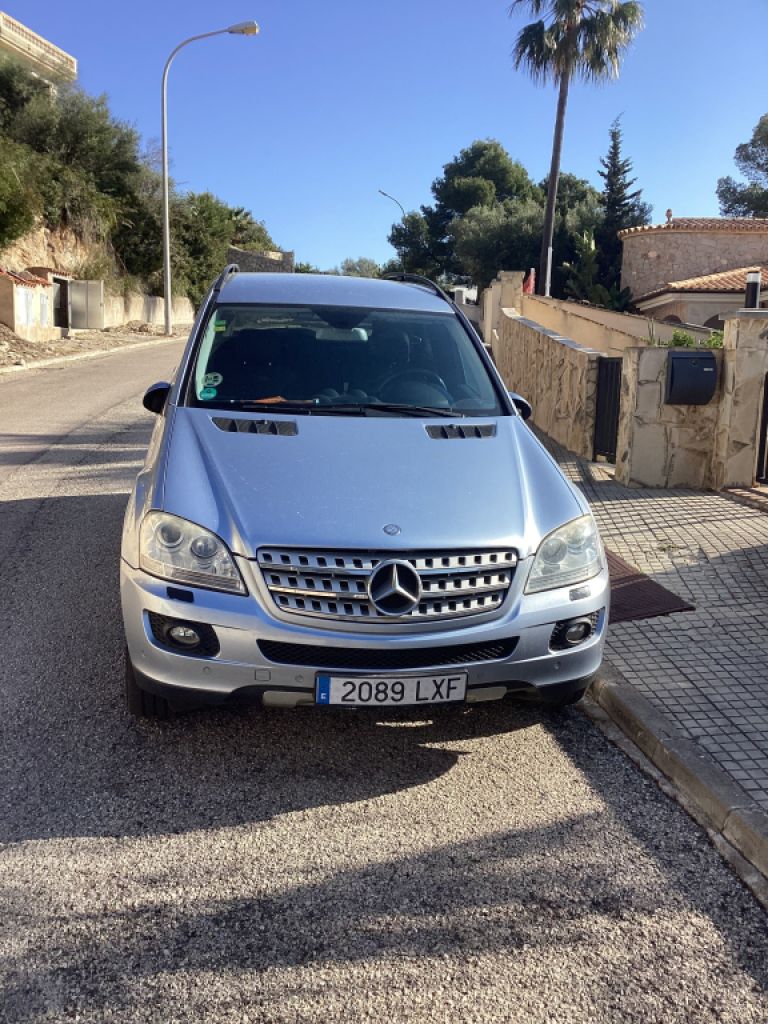 Mercedes ML 320 CDI - full equipment without tow hitch!