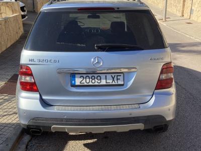 Mercedes ML 320 CDI - full equipment without tow hitch!