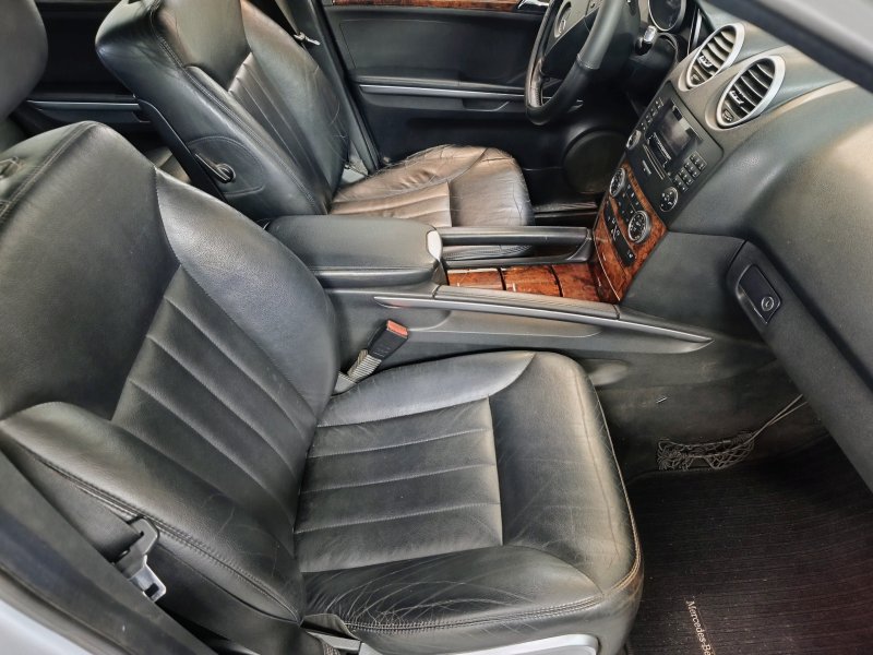 Mercedes ML 350 4x4 Automatik Benziner mit 272 PS