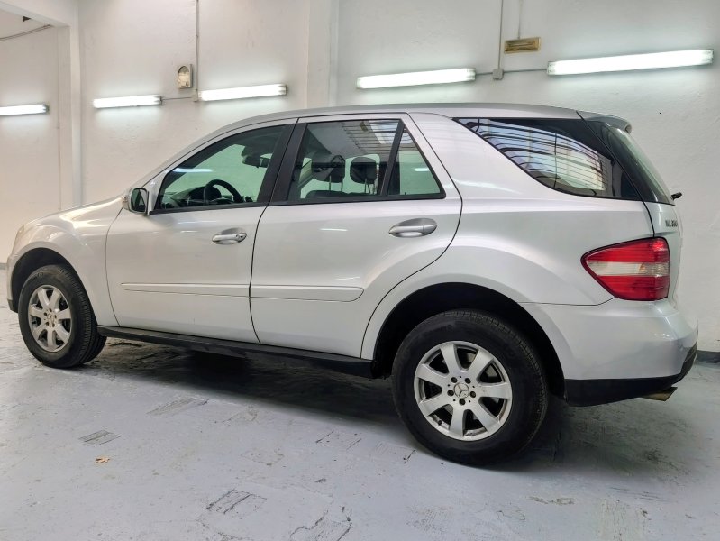 Mercedes ML 350 4x4 Automatik Benziner mit 272 PS