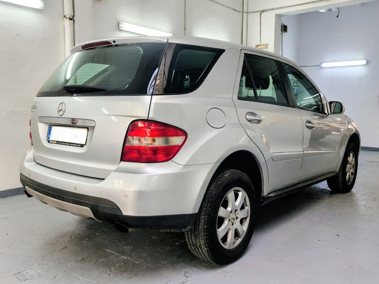 Mercedes ML 350 4x4 Automatik Benziner mit 272 PS