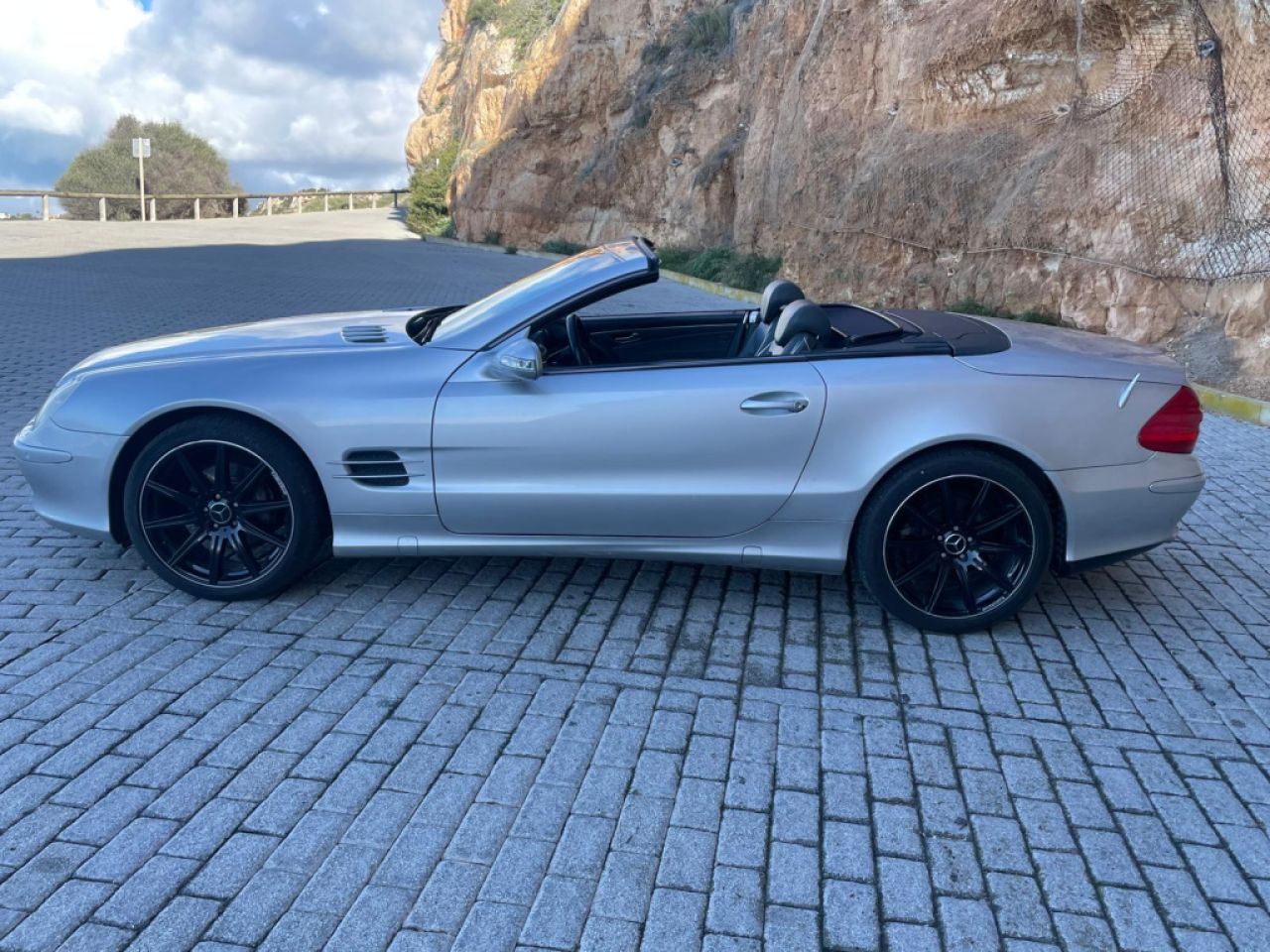 Mercedes SL 350 2003 R 230 only 129,000 km