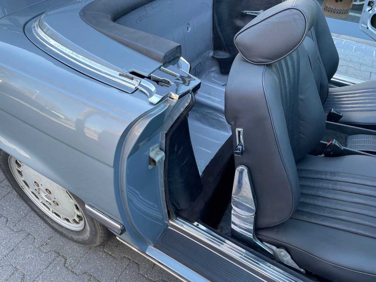 Mercedes SL500 R107 zum Fertigstellen