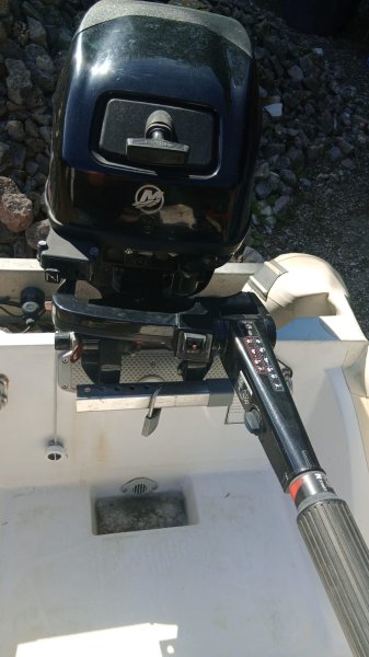 Mercury Fourstroke Außenborder 15ps 11kw Pinnensteuerung