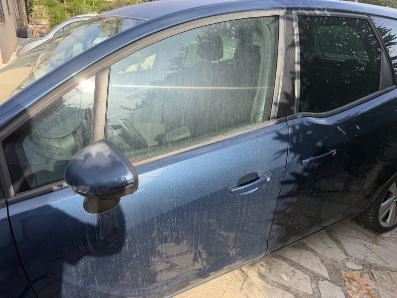 Meriva B, año 2011, 156.000 km, ITV hasta 10/26, avería de motor