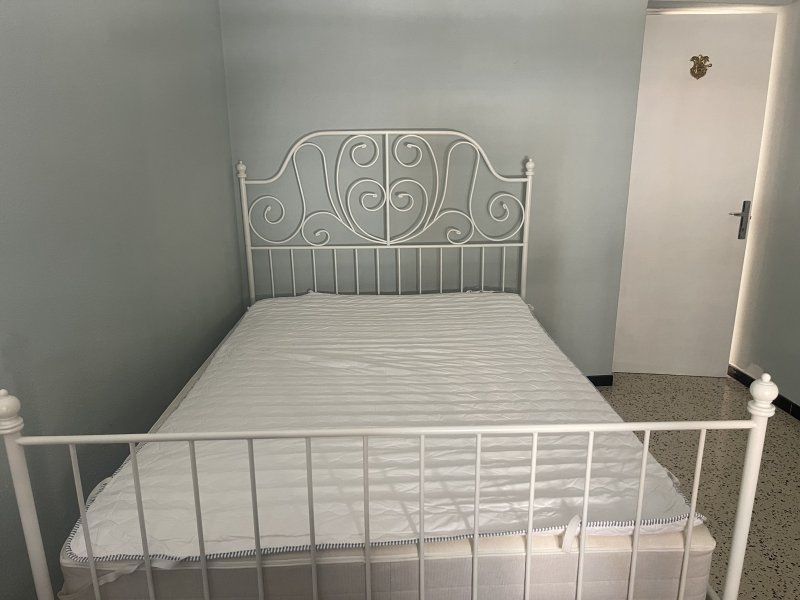 Metallbett inklLattenrost, Matratze, Auflage, Matratzenschoner