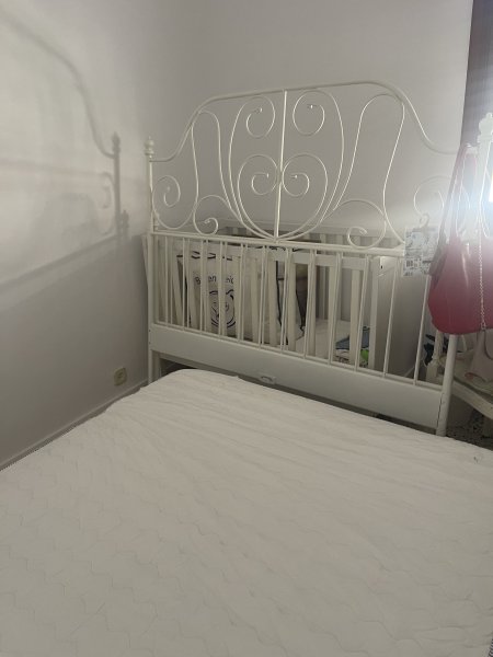 Metallbett inklLattenrost, Matratze, Auflage, Matratzenschoner
