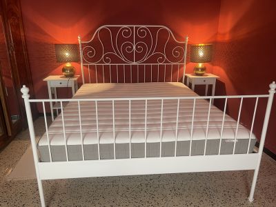 Metallbett von IKEA, weiß 1,60 inkl. Lattenrost