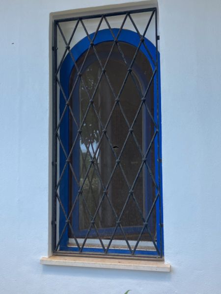 Metallgitter für Fenster und Türen