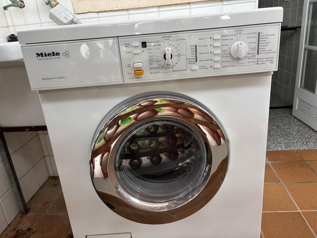 MIELE Waschmaschine und Trockner