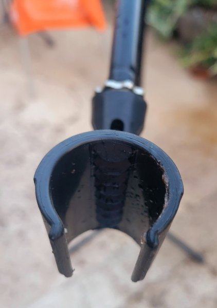 Microphone stand, sturdy and in good condition