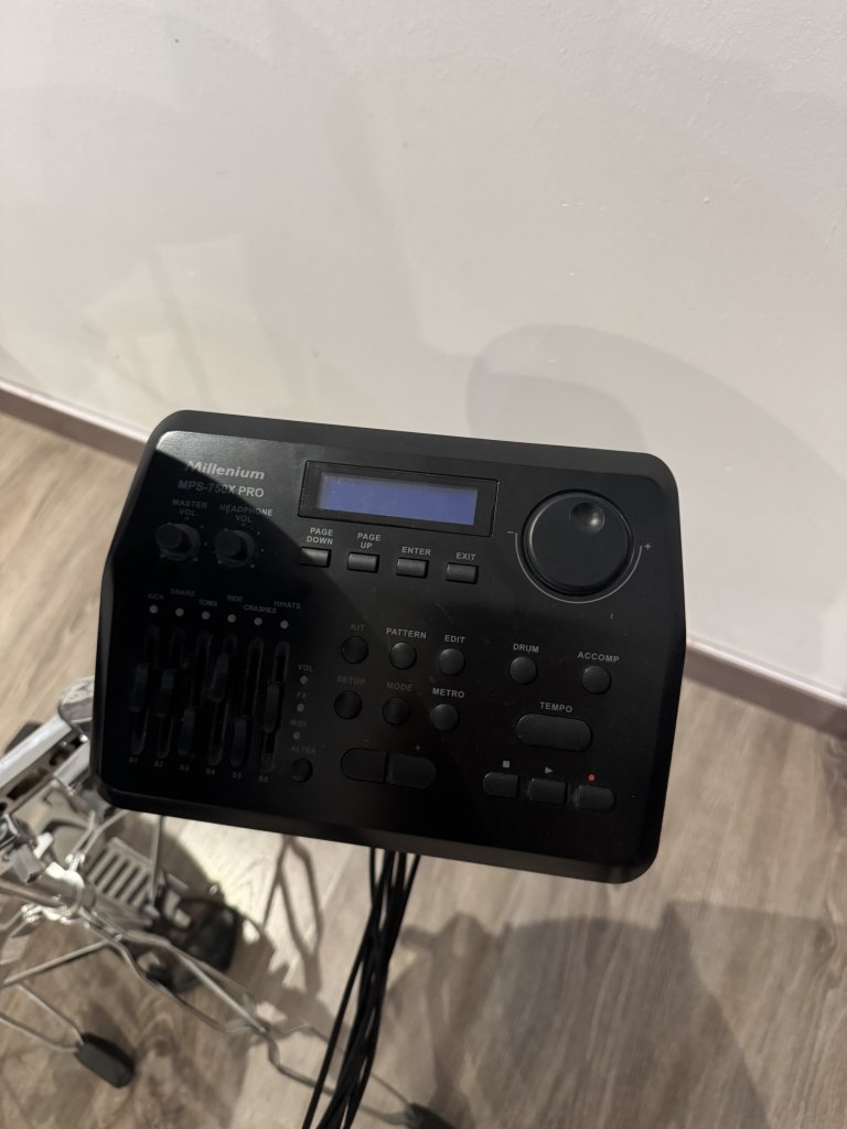 Millenium MPS-750X Pro E-Drum Set