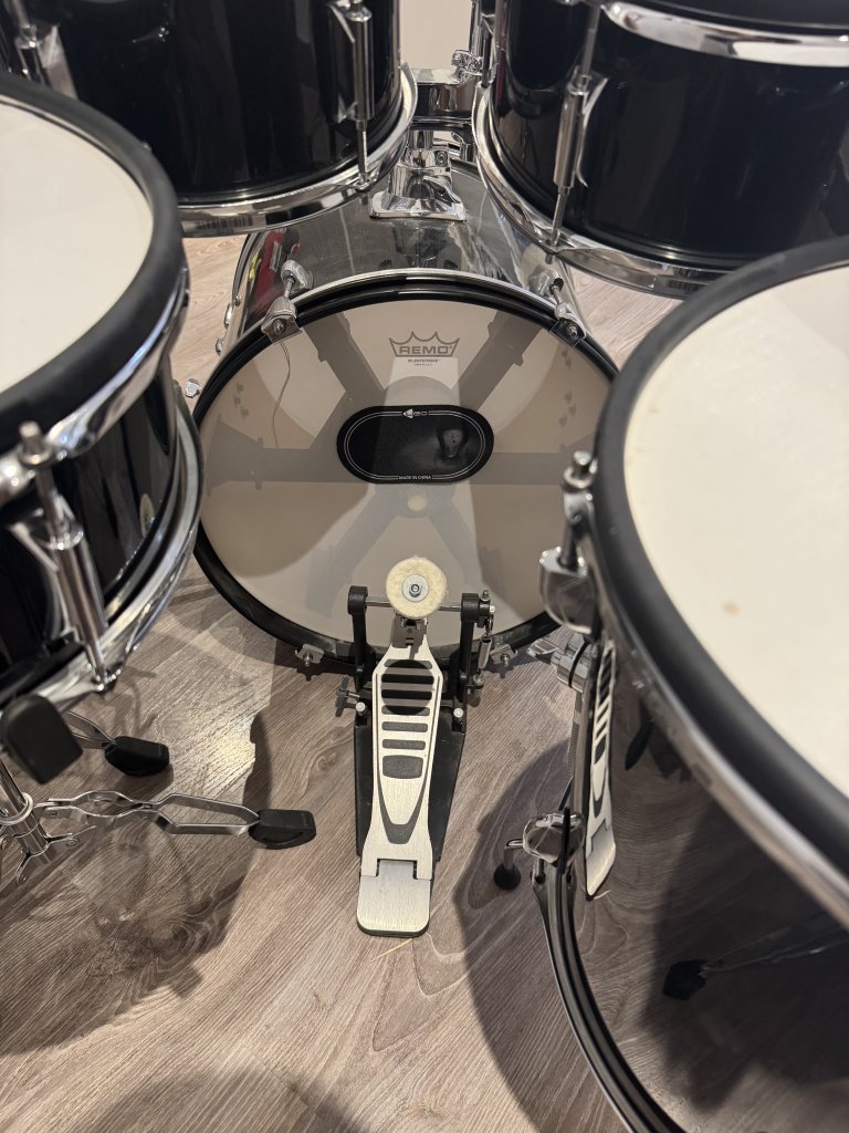 Millenium MPS-750X Pro E-Drum Set