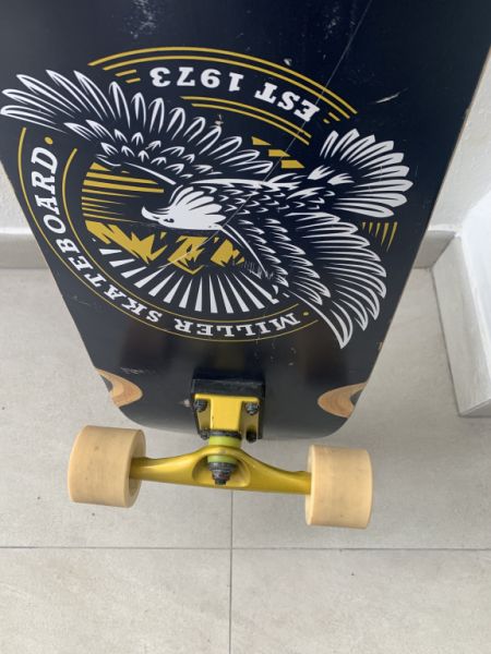 Miller-Skateboard mit Creekwheels