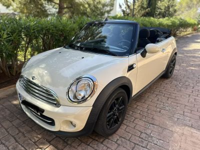 Mini 1.2016 Cabrio Cooper 25.000 km unfallfrei 1 Hand spanische Zulassung weiß