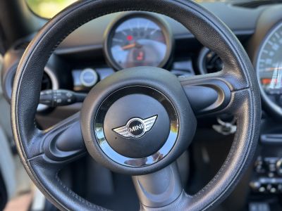 Mini 1.2016 Cabrio Cooper 25.000 km unfallfrei 1 Hand spanische Zulassung weiß