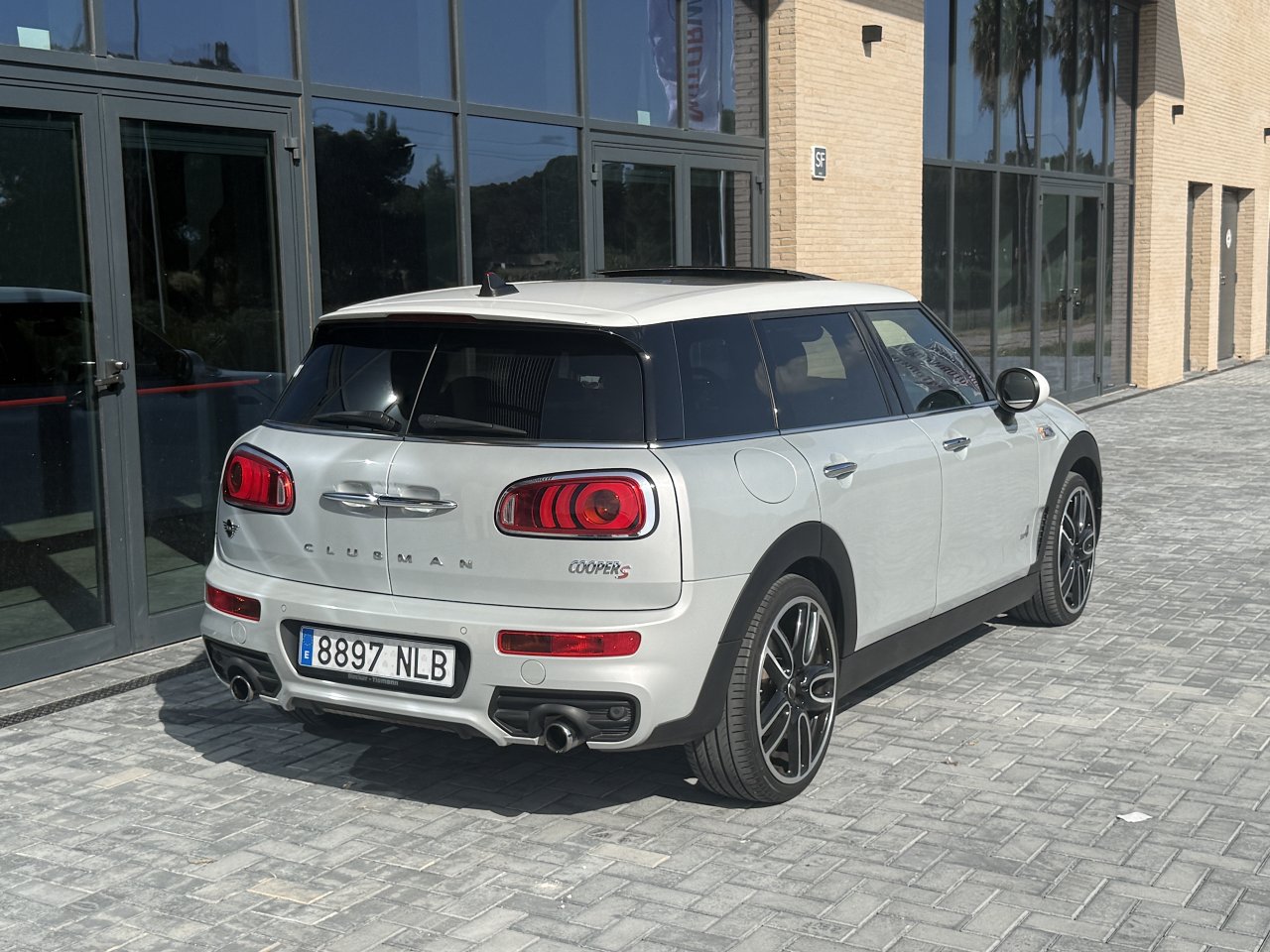 Mini Cooper Clubman S - Allrad - Leder - Panoramadach