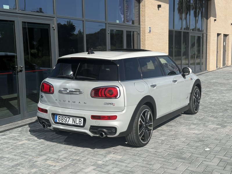 Mini Cooper Clubman S - Allrad - Leder - Panoramadach