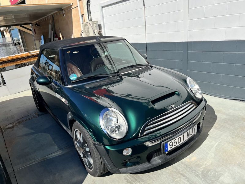 MINI COOPER S CABRIO -Edición-Navegador-A/C-Cuero-175CV-