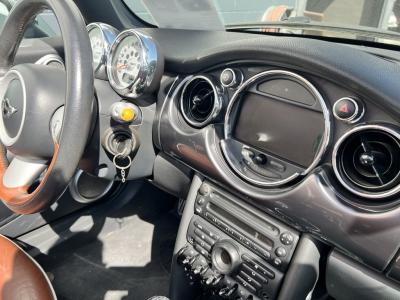 MINI COOPER S CABRIO -Edición-Navegador-A/C-Cuero-175CV-