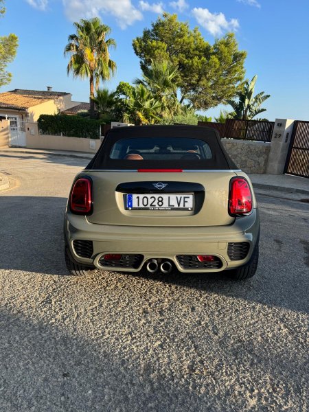 MINI JOHN COOPER WORKS CONVERTIBLE - 35,000 km - Fully equipped