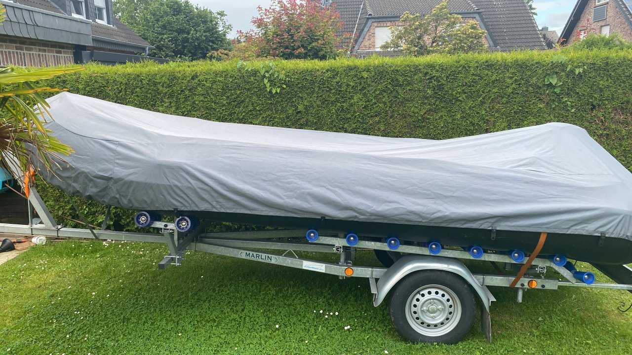 Mission Craft  4,70 m schlauchboot mit 25 ps suzuki 4 Takt , Trailer , persenning , bimini
