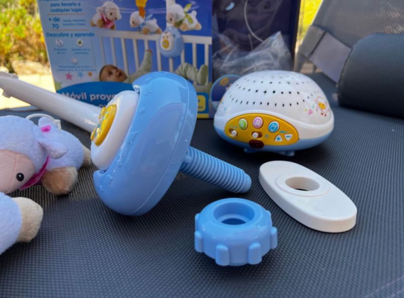 Mobile for baby to fall asleep with light and music VTech