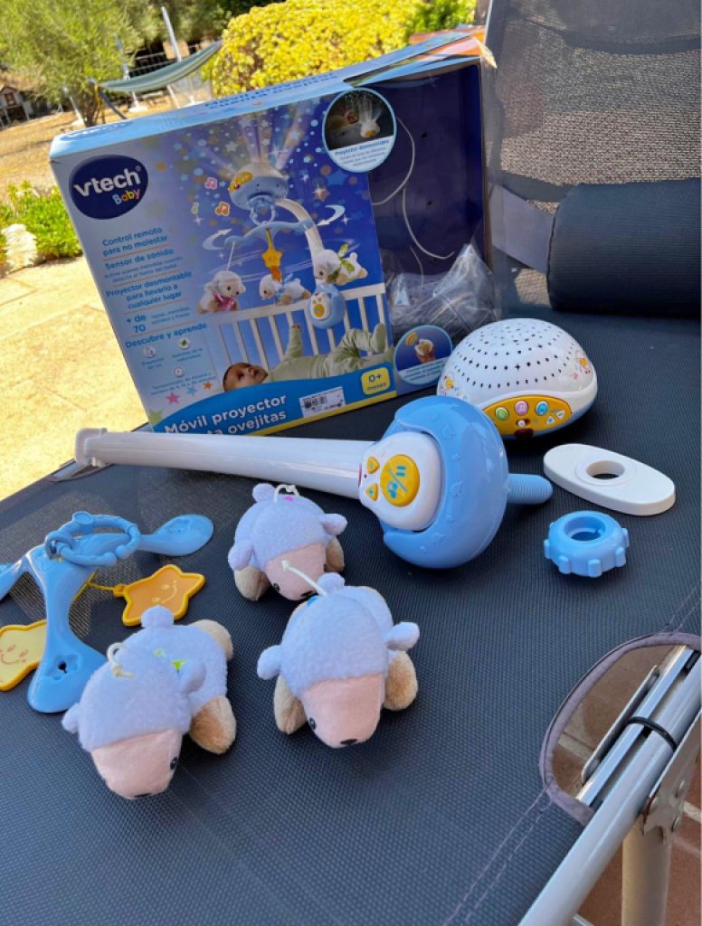 Mobile for baby to fall asleep with light and music VTech