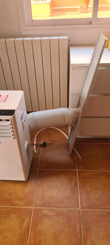 Portable air conditioner