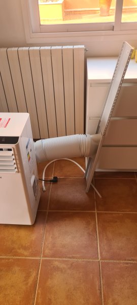 Portable air conditioner