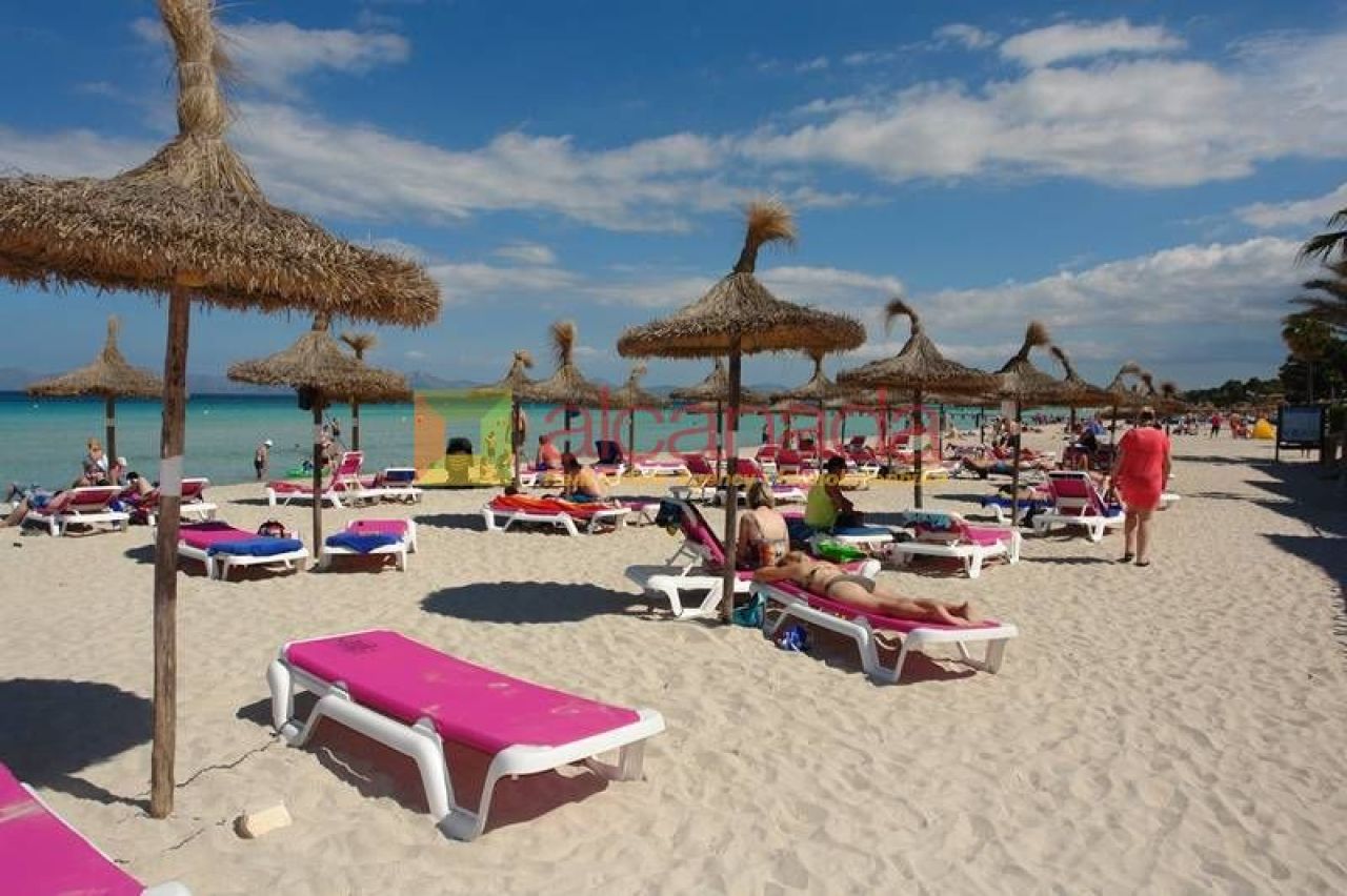 Modern semi-detached second line Puerto Alcudia