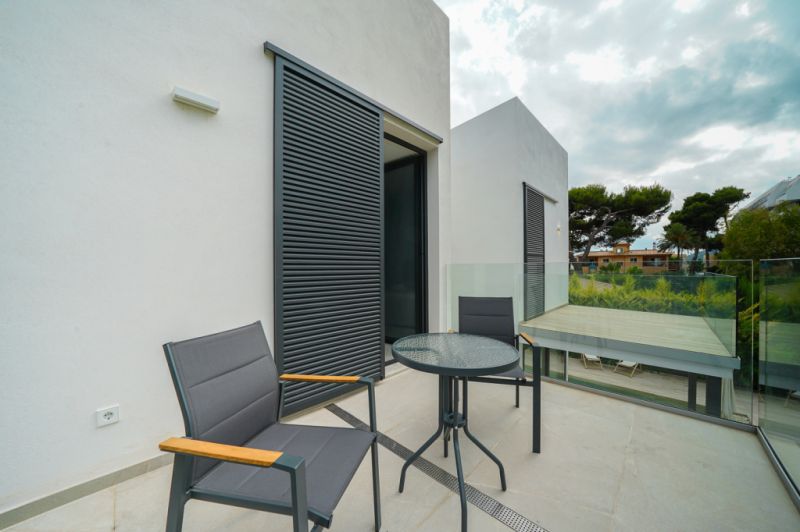 Modern semi-detached second line Puerto Alcudia