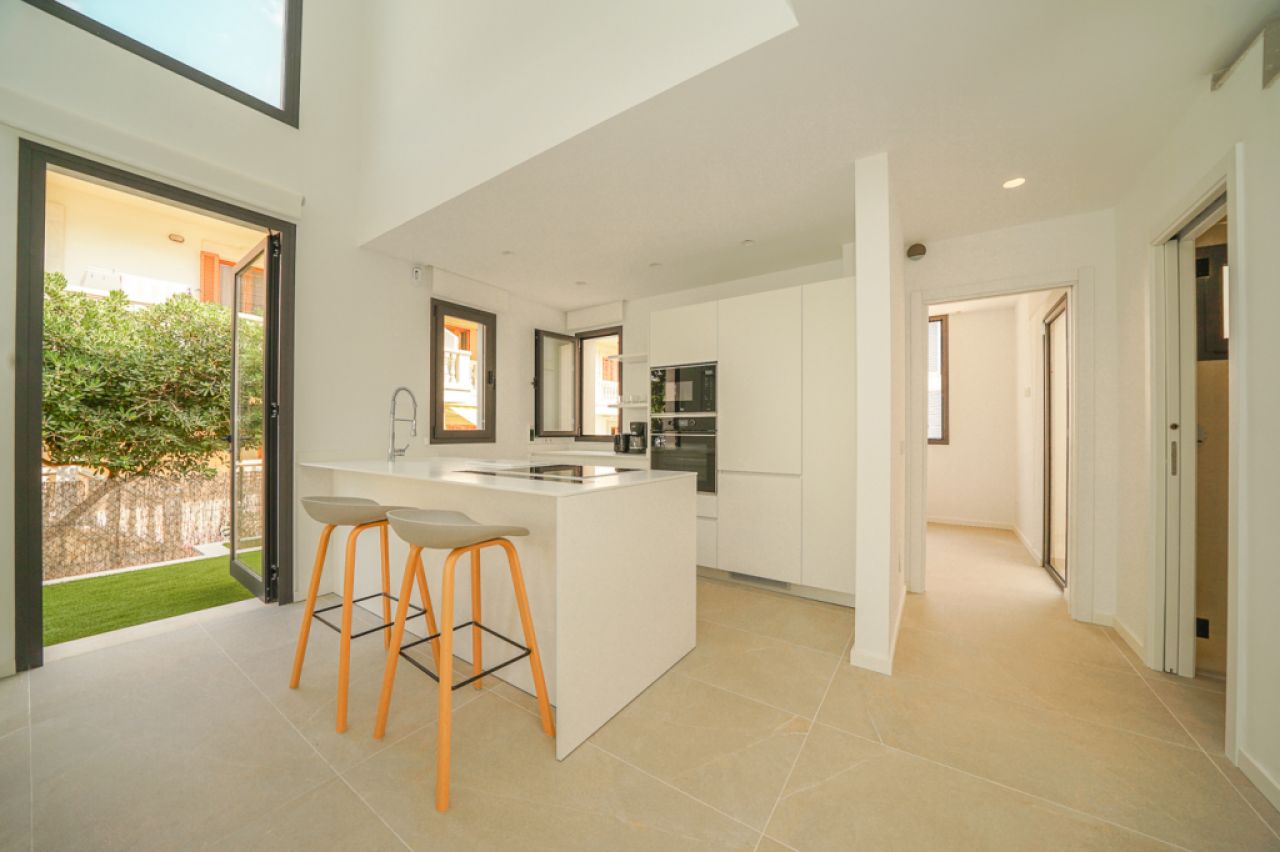 Modern semi-detached second line Puerto Alcudia