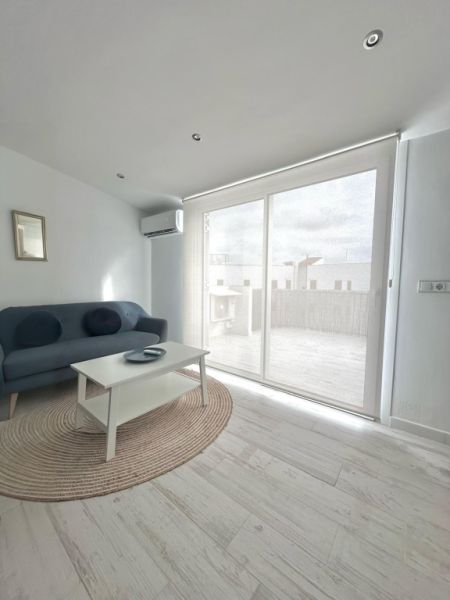 Modern bright attic apartment in S´Illot