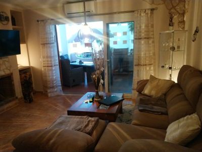 Moderne, smarte 3-Zi. Wohnung in gepflegter Anlage. Riesiger Pool, Tennis, Padel, BBC, Parkplatz