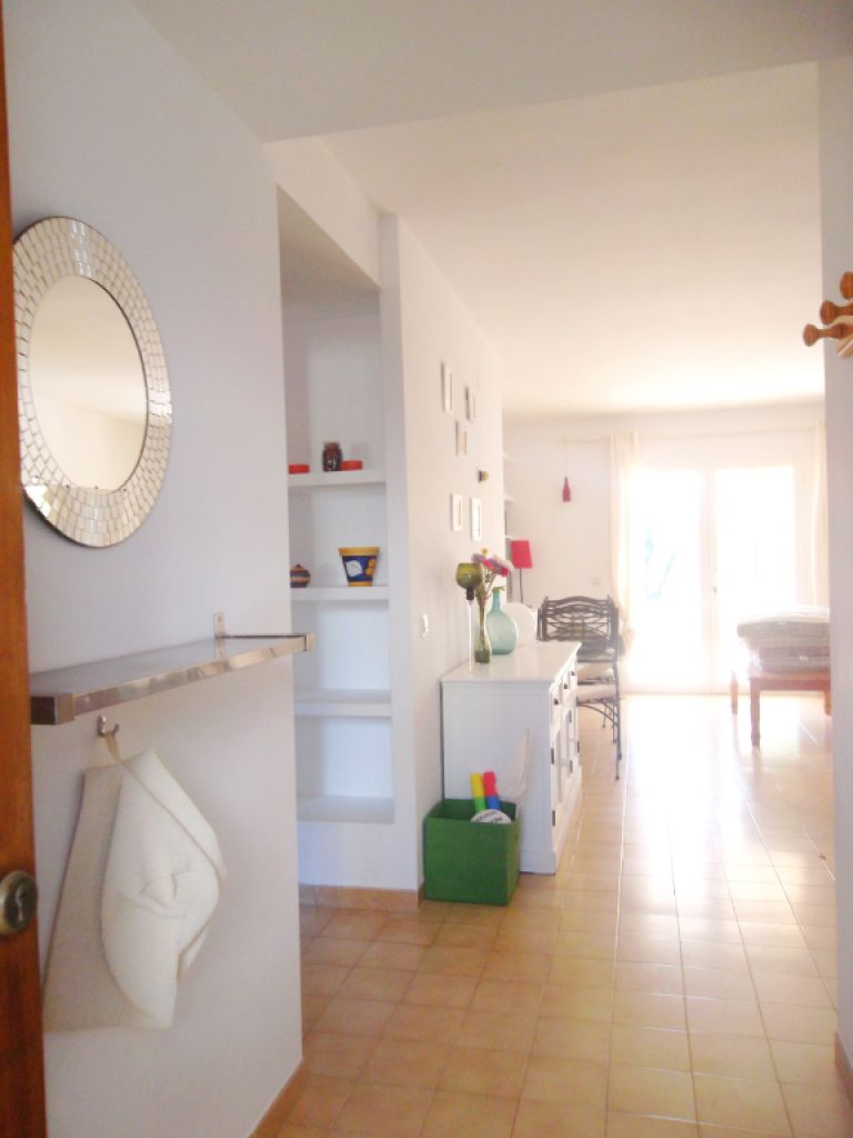 Modern and bright ground floor apartment with communal pool in Cala Dor -- AP 33 VK