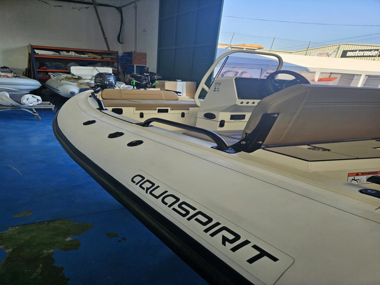 Modernes Aluminium Rib 3,70m