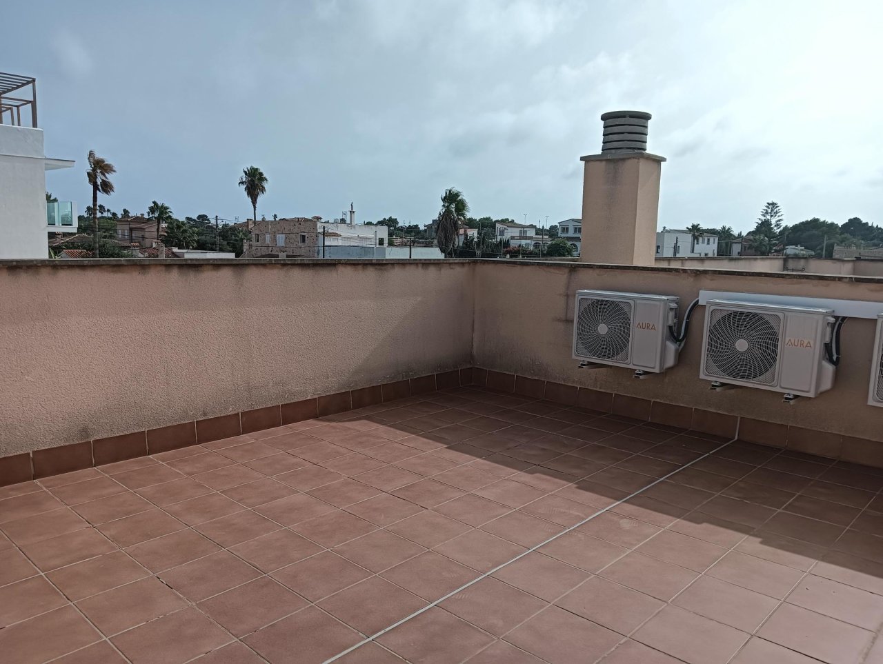 Modernes Apartment an der Küste von Cala Llombards -- AP 420 VK