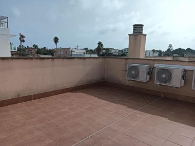 Modernes Apartment an der Küste von Cala Llombards -- AP 420 VK