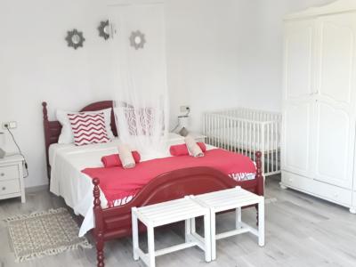 Modernes Apartment mit Pool und NK inklusive bei Arta --- AP 248