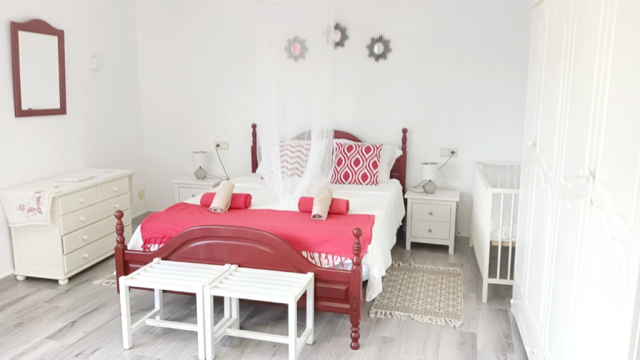 Modernes Apartment mit Pool und NK inklusive bei Arta --- AP 248