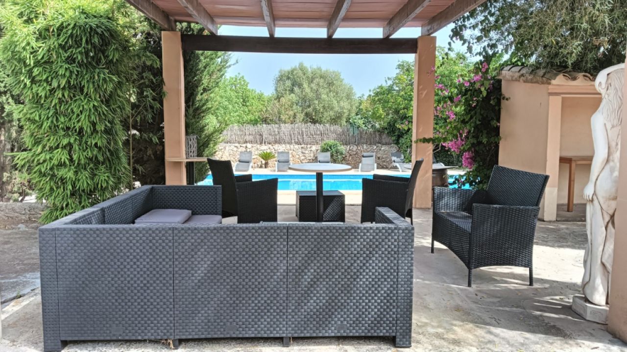 Modernes Apartment mit Pool und NK inklusive bei Arta --- AP 248