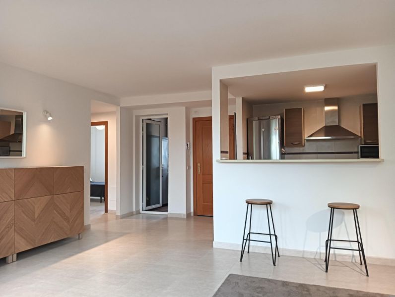 Modernes Apartment mit TIefgarage, Balkon in ruhiger Lage von Cala LLombards -- AP 420